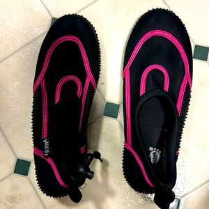 Women’s water shoes